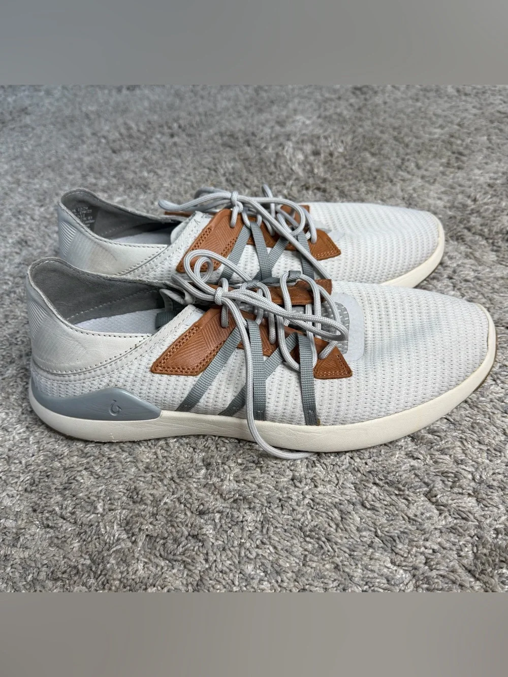 Olukai Men's Mio Li Casual Sneakers 10 gray tennis shoe everyday athletic